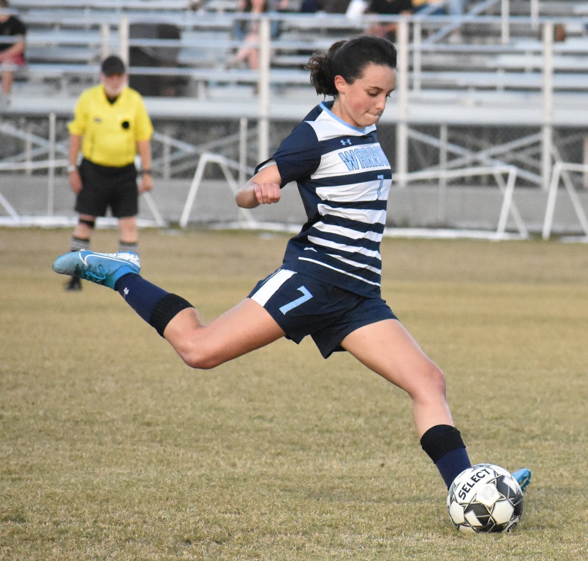 CitrusCoSports's tweet photo. Introducing the 2019-20 All-Chronicle Girls Soccer Team. Story: https://t.co/5sXNiFUehD https://t.co/m3srisIkZJ