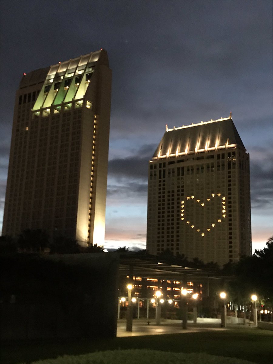 HiveleySarah's tweet photo. with love, from san diego and me. https://t.co/9O0smQQAO7