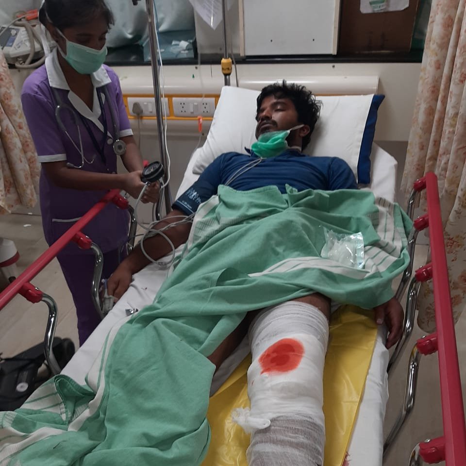 #NewsAlert | Police shot a man in his left leg who assaulted policemen with stones and bricks and tried to escape