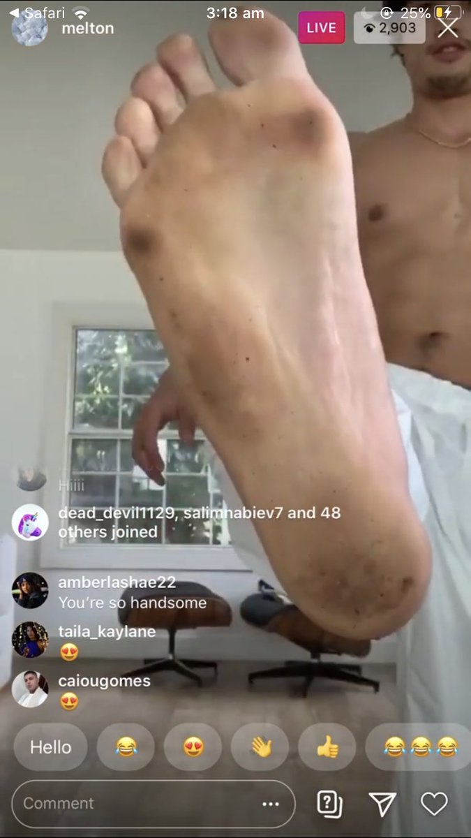 foot bitch tweet media