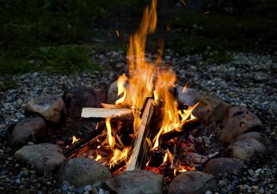 LifesFinal4's tweet photo. BEST Sound to Fall Asleep To #MarchMadness Tourney

Final Four:
Crackling fire
Ocean waves
Rain
Aquarium bubbles

Champion: Crackling fire
Hard fought tournament, but the best team won

#MarchSadness https://t.co/yGAvlfU808