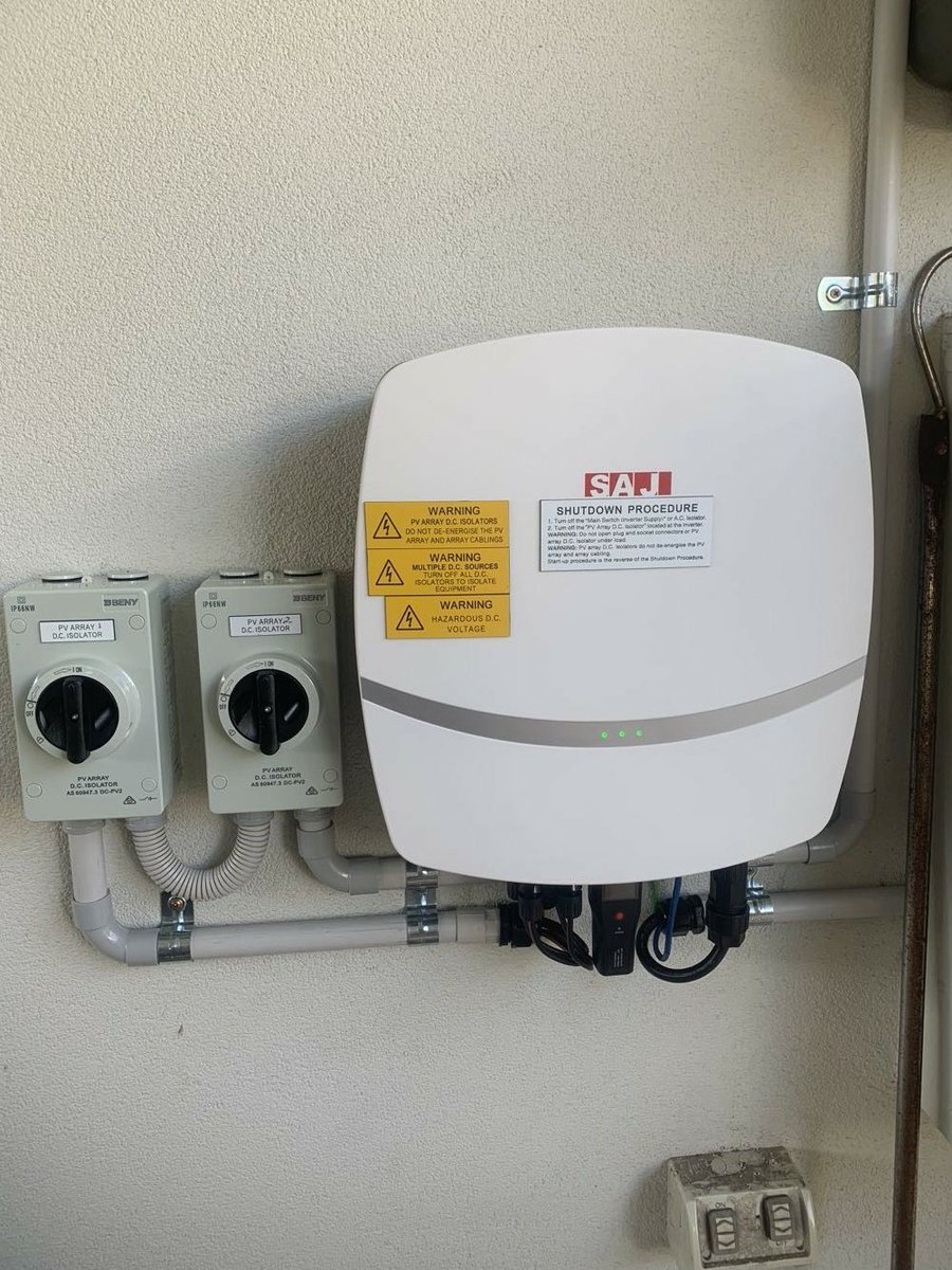 SAJ_solar's tweet photo. SAJ R5 Series Rooftop Solar Inverter #Grid_connected_inverter. Reference in Perth, Australia.
-Die-casting molding for better heat-dispatching performance.
-Design without external fan for quiet operation.
-eSolar Portal #Monitoring_platform for #Smart_energy management. https://t.co/dI7Yz1b4ud