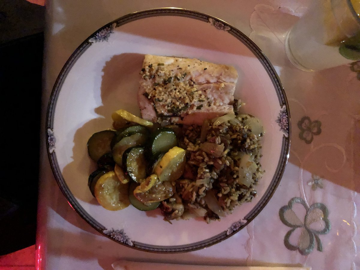 GarrettKalt's tweet photo. Fancy #Quarantine dinner! 
Lean into the good 🙌🏼 https://t.co/S8smCamjKY