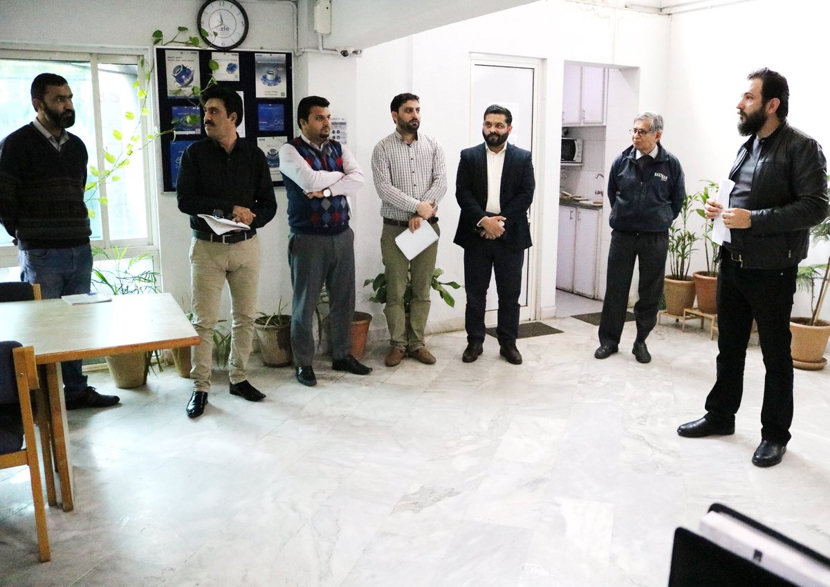 RastgarEngg's tweet photo. Corona virus awareness and prevention review meeting by top management.
#Rastgar #staysafe #fightcoronatogether #washhands #coverface #keep6feetdistance https://t.co/7gTkDCN8rZ