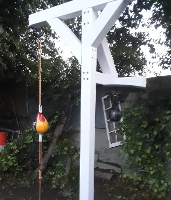 Finished my boxing station today. Once my heavy bag arrives I can hang it too. 🙂 https://t.co/M5KqjT