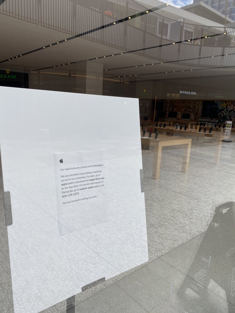 hcogan's tweet photo. Don’t worry. You didn’t miss anything at #centurycity mall today. #emptyla. Pandemics suck https://t.co/WZpo64ugWk