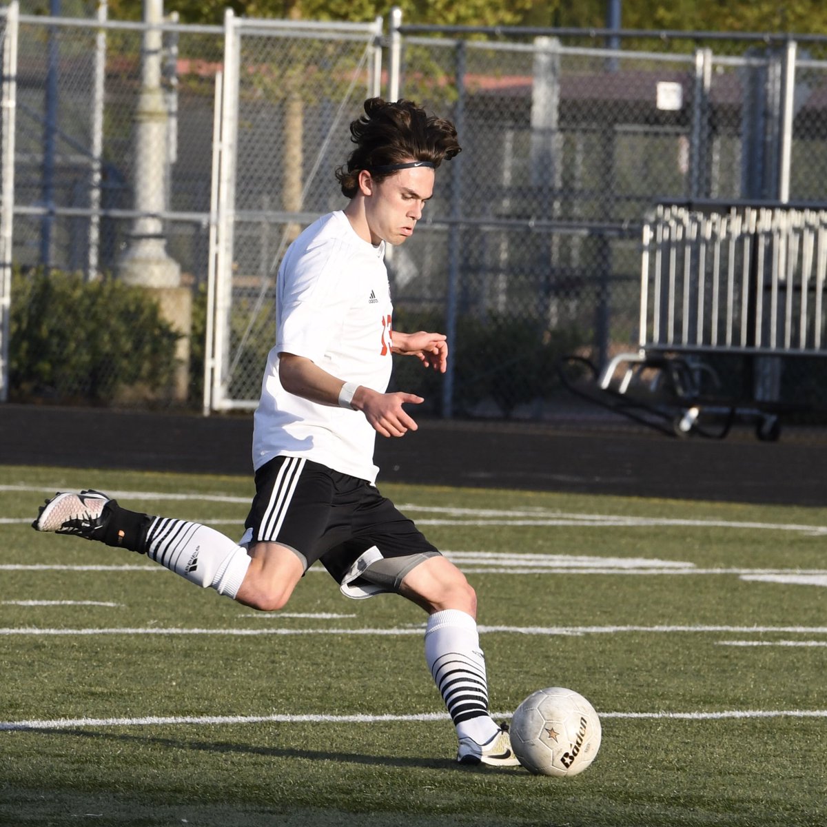 ItIsPhotoTime's tweet image. Classic Soccer Pics:  @WingDanny and @dominicfewel