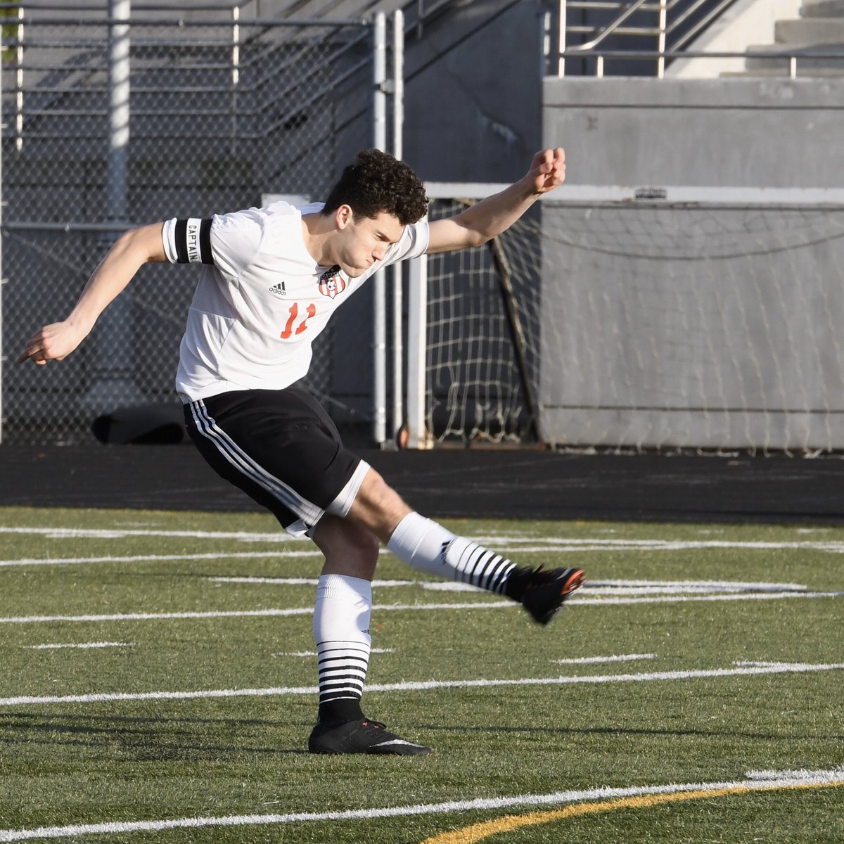 ItIsPhotoTime's tweet image. Classic Soccer Pics:  @WingDanny and @dominicfewel