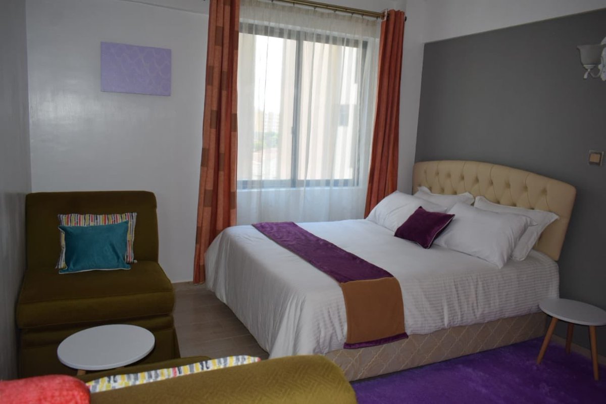 SyowaiSyo's tweet photo. Need a furnished apartment? One available in Kileleshwa. Gym. High speed lifts. Back up generator. WIFI. Tastefully furnished. Available for short term and long term lease😊. Dm if interested. https://t.co/HAzlJypbSN