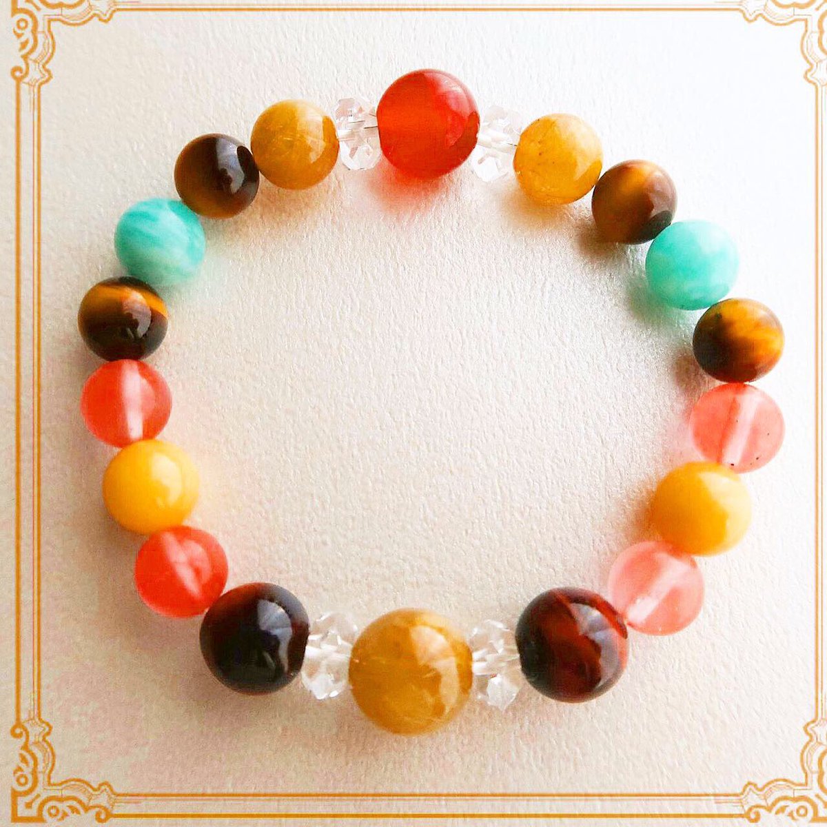 キック パワーストーン界の巨匠 上野のヤマサンとサイキック芸人キックがコラボして制作した開運パワーストーン 恋愛運女性編 男性編 金運仕事運 男性編 女性編発売中です 新作最高級ブレス 超運 発売中です T Co 6s9om0qs6q T