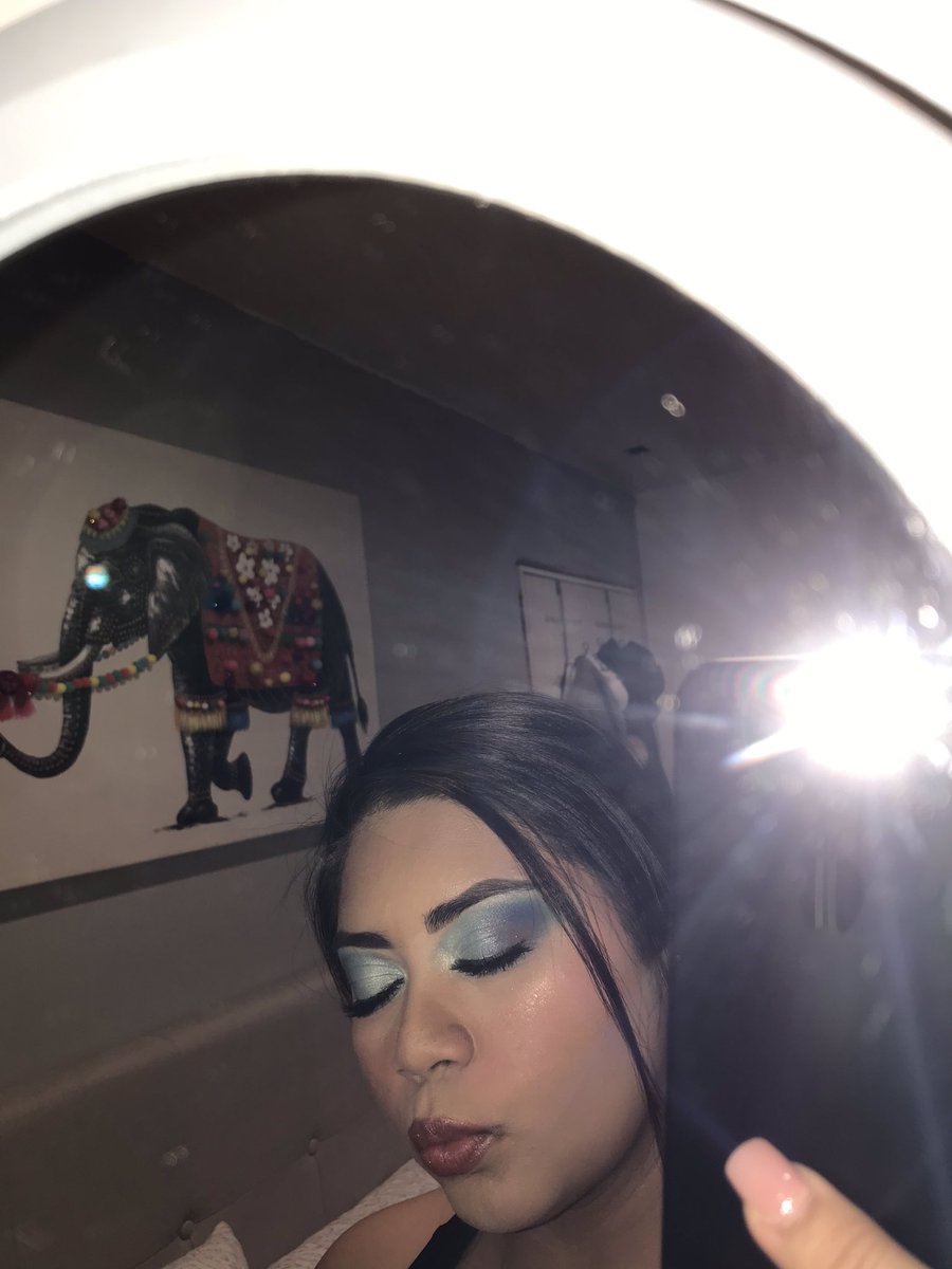 ojenae_'s tweet photo. ๐ฆ๐ฆ
*
*
*
*
#makeuplover #jamescharlespalette #blueeyes #makeup #rosa #makeuplooks #quarantinelife #butterfly #love #oceanblend #inspiration #morphebrushes #explorepage #artistry #bhcosmetics #lilylashes #love https://t.co/CvVr9idCP1