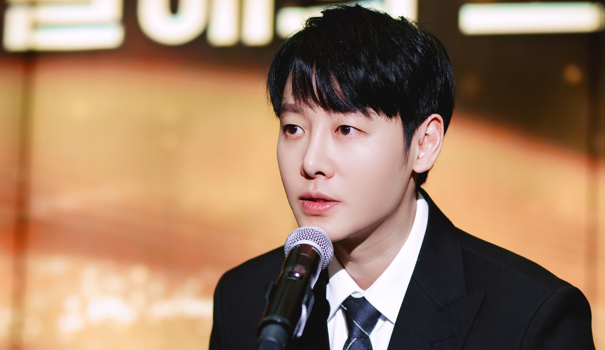 kdw_jpgif's tweet photo. 미쳤다 https://t.co/U2biNA04P2