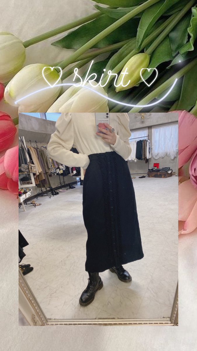 本日もご来店ありがとうございました♡

明日<a href="/cherii_spia/">Cherii by spia</a> 7階の入荷はスカートです♡

春にぴったりの柄物スカート、リバーシブルのスカートなど揃います♡
ダークカラーで少し大人な印象に❤︎
.
.
.
#spia #cherii #心斎橋　#アメ村古着屋　#古着屋　#アメ村