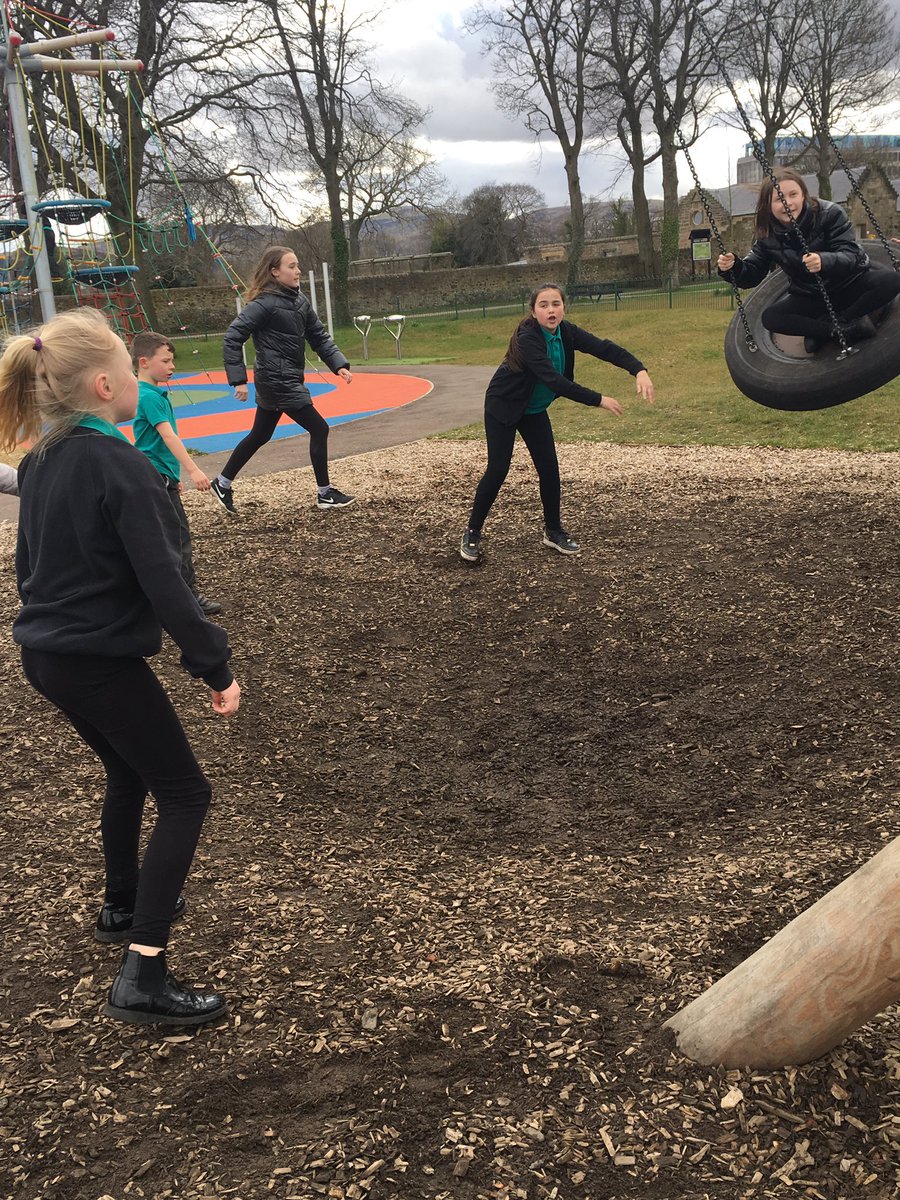 BalgreenPrimary's tweet photo. And the last few! #primary6a #primary6b #primary4b #primary2a #primary3a and Mrs S! https://t.co/b3iMpiI39J