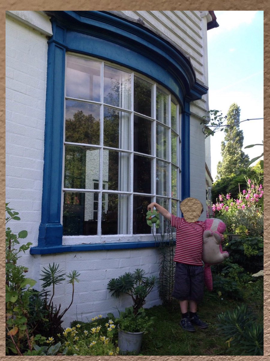 boxdelightspod's tweet photo. BAGPUSS PHOTOS: if you’ve listen to The Mouse Mill part 2 (up now) here are some pics from our day at Peter Firmin’s house. https://t.co/9s2en2CYBU