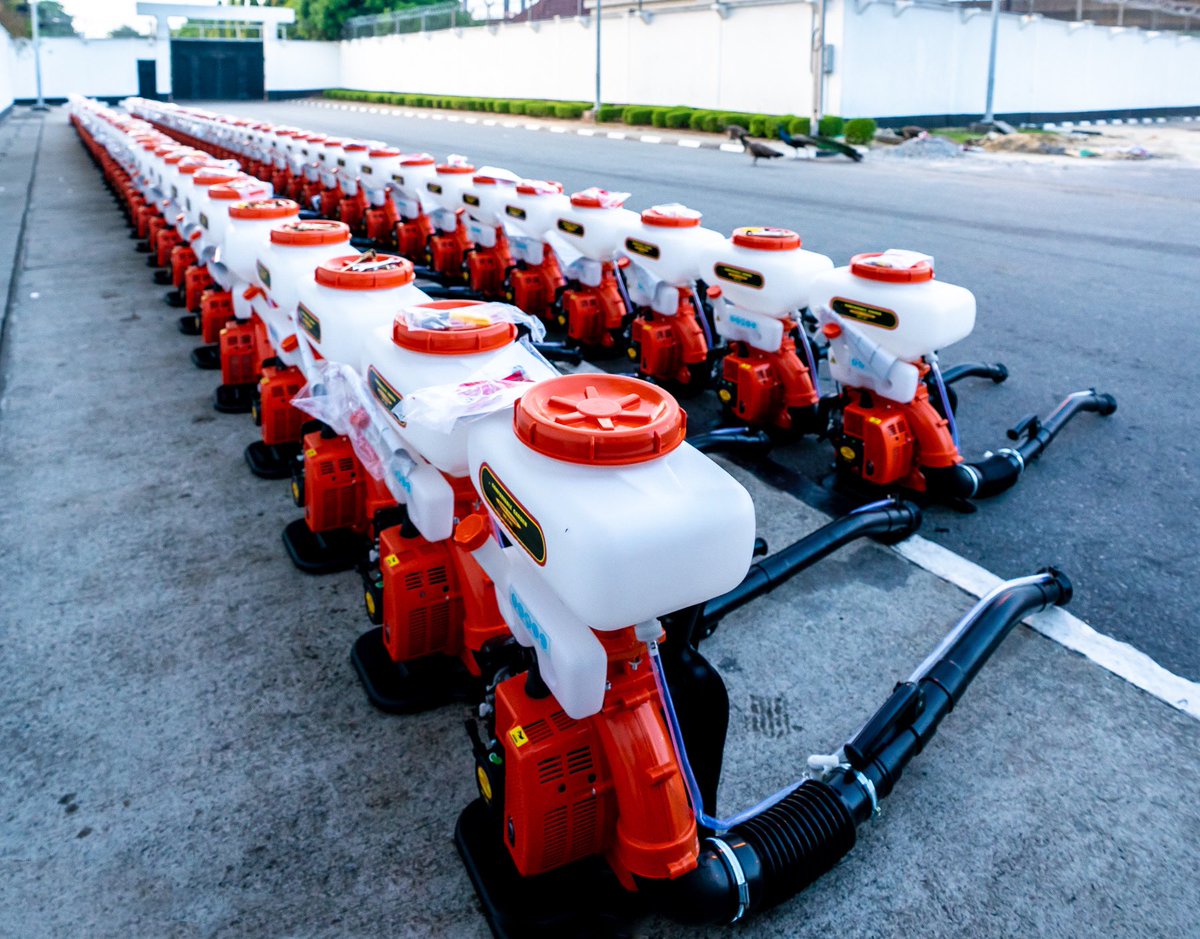 GreaterLagosNG's tweet photo. FLASH: Lagos State Government, Yesterday took delivery of more disinfectant equipment as part of Governor @jidesanwooluโs aggressive efforts to combat the novel Coronavirus in the State... it is being deployed to sterilize public surfaces.
#COVID19Lagos https://t.co/lj5a6VZ8hP
