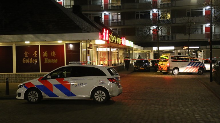 Er zouden drie jongens tussen de 14 en de 17 betrokken zijn bij de steekpartij..