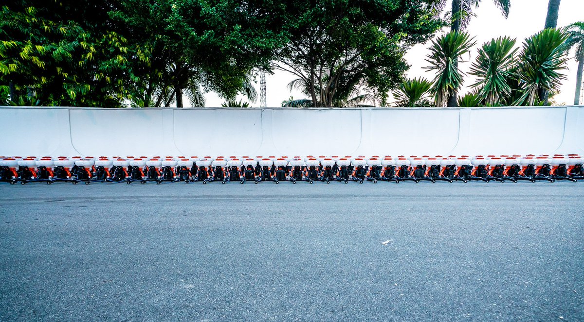 jidesanwoolu's tweet image. To ensure we keep our environment safe and curtail the contagion of #COVID19, we are deploying disinfectant equipment to fumigate the entire state. 

These fumigation machines, will be deployed to every part of the metropolis for sterilization of our public spaces &amp;amp; surfaces.