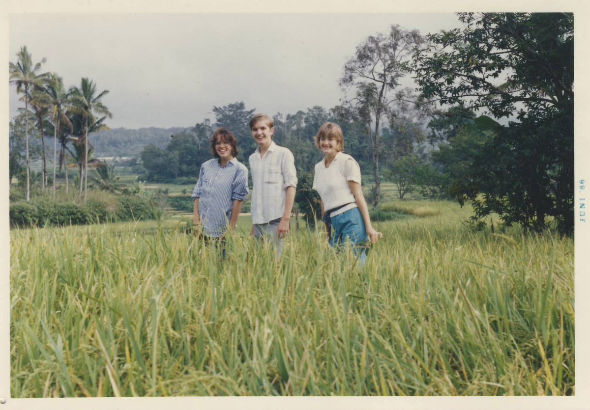 BruceEmond's tweet photo. Thinking of West Sumatra, the place where I first became acquainted with Indonesia. 
And learned to love it. 
Hoping for the best for everyone. 

#SumbarLockdown https://t.co/f1TUeTWxiA