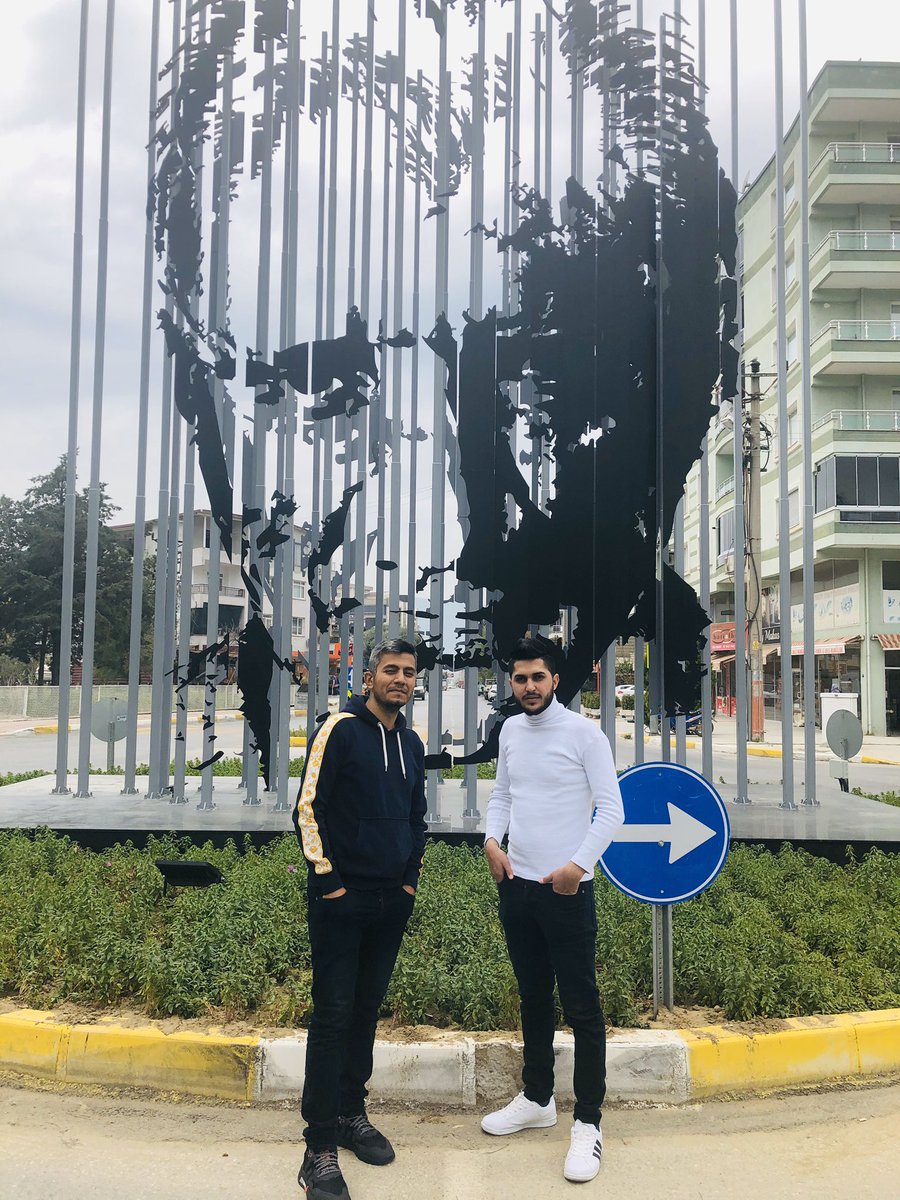 Bir Atatürk'ü çok seveceksin bir de  Atatürk'ü çok seveni.#atatürk #MustafaKemalATATURK