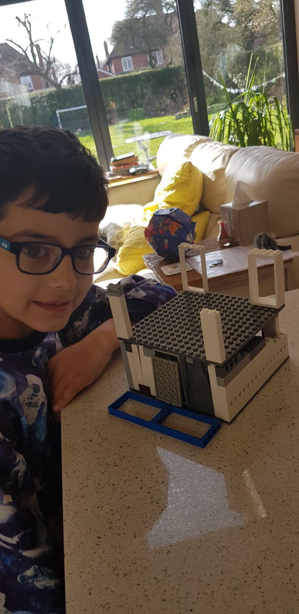 martmixx's tweet image. @CrooksbarnPri Alim (Y2) proudly displays his lego castle complete with drawbridge #topictime