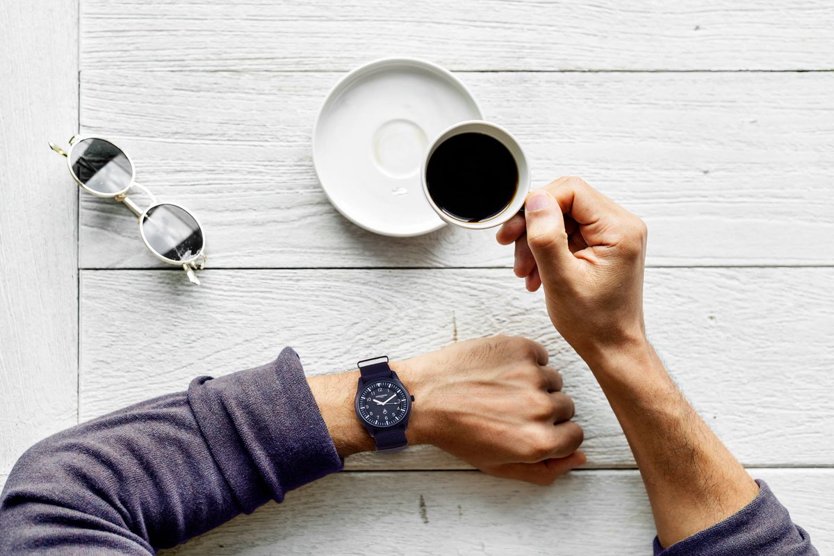 JJFreelance's tweet image. Solo nos queda tomar un café y esperar que pase el tiempo. #PrecisionTime #relojes #yomequedoencasa
