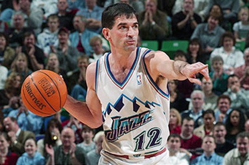Happy Birthday to the waiter, the dime-god, the all time assists leader, John Stockton! 
