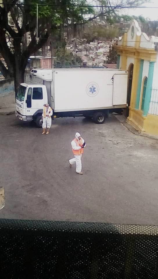 ConflictsW's tweet photo. Los Teques cemetery 2 days ago. According to Maduro there’s still no Coronavirus deaths in Venezuela 
#Venezuela #Coronavirus https://t.co/K7LCIFPtDV