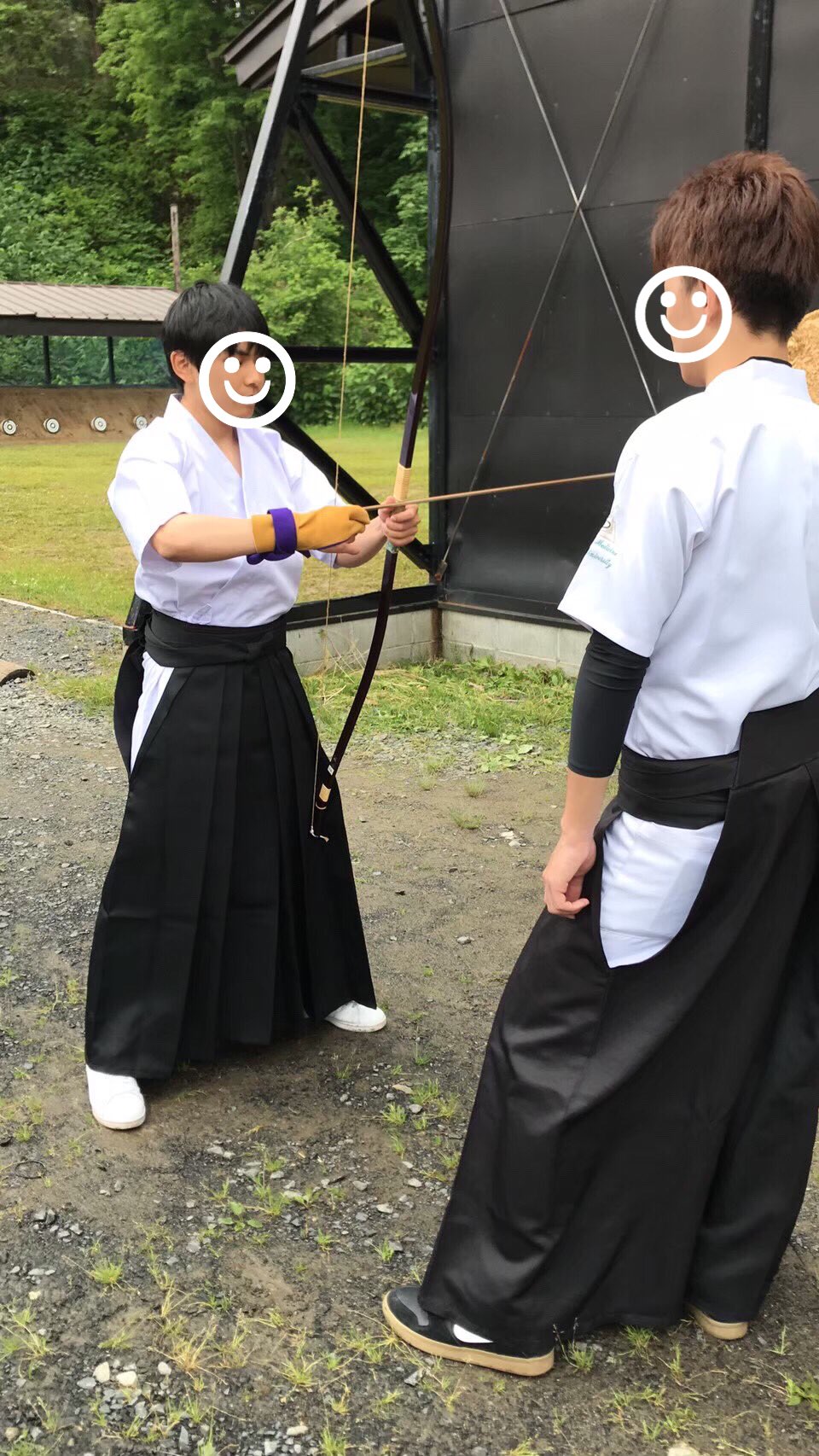 山形大学医学部弓道部 合宿 蔵王にある温泉旅館で合宿をします ここで1年生は袴デビューです やっぱり袴はかっこいいですよね 弓道部で憧れの袴 着ちゃいましょう たくさん弓を引いた後は ジンギスカン