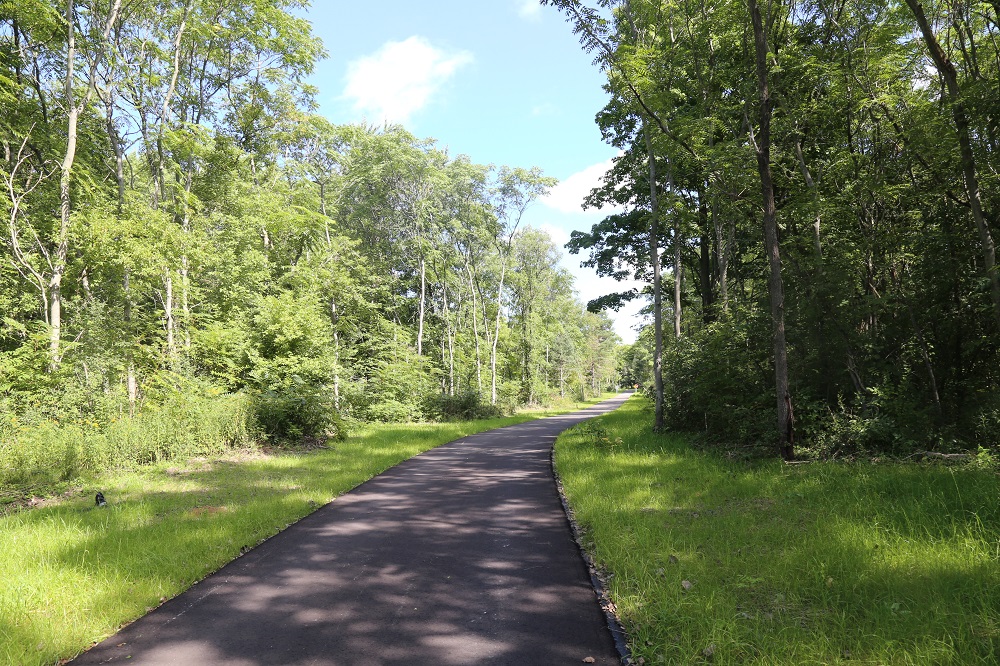 geneseectyparks's tweet photo. Even though our playgrounds are closed to help mitigate the spread of the Corona Virus, our day use parks will remain open  to the public.  We encourage you to utilize our trails for hiking, biking and walking. #unplugandrecharge #geneseecountyparks https://t.co/wZlUu0G3nW