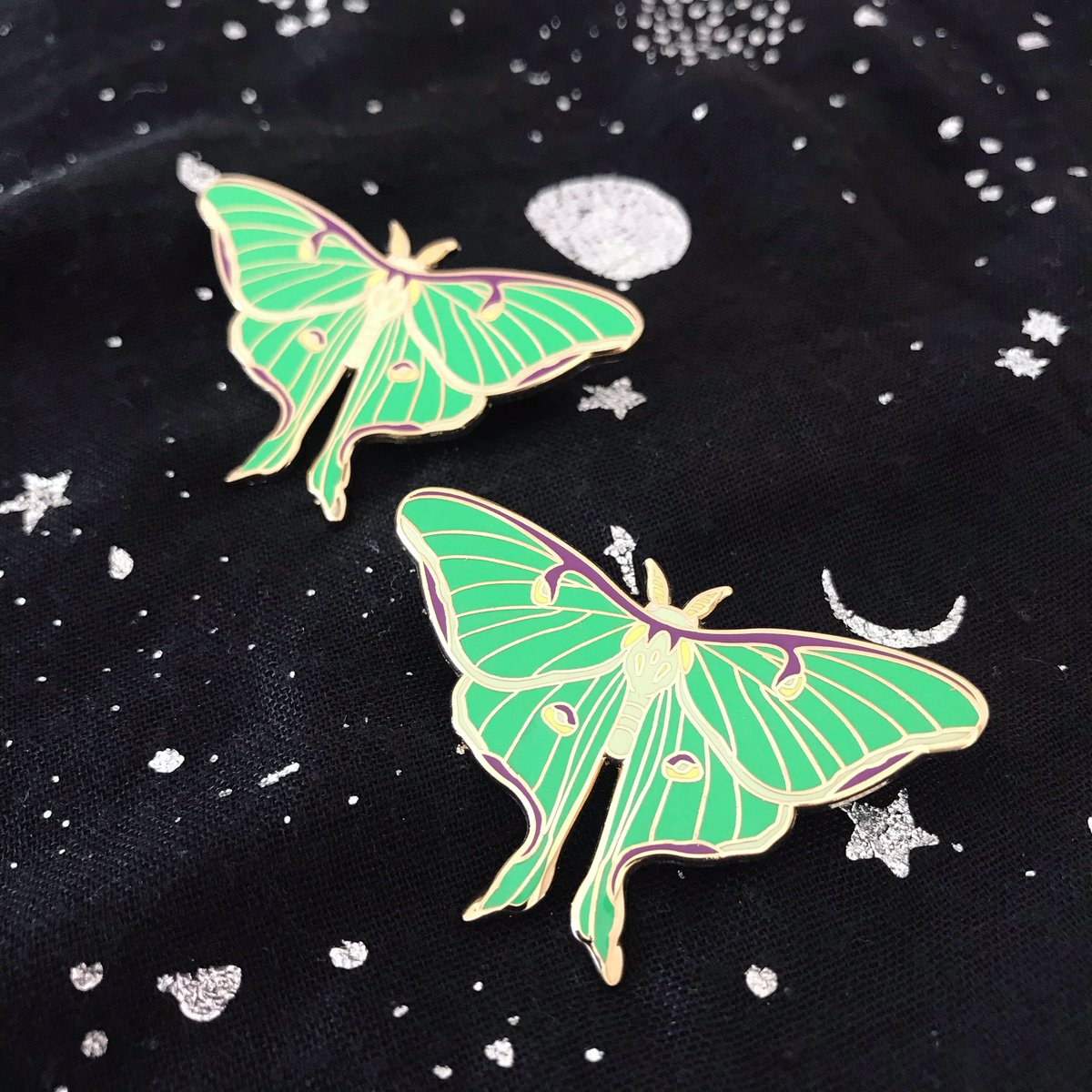 Luna Moths are back in stock! 🦋💚✨.
Available at hyperfinch.com | Link in bio 🌙.
.
.
.
#moth #lunamoth #lunamothpin #pins #enamelpins #lapelpins #mothpin #bugpin #insects #insectsofinstagram #bugcollection #pingame #pincommunity #pinstagram #accessories #witchythings