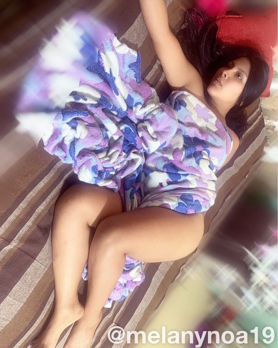 saludsinfiltro's tweet photo. En cuarentena! En la cama la mejor forma de pasarla con esta belleza peruana!  #melanynoa19 https://t.co/wwoWnPUuPT