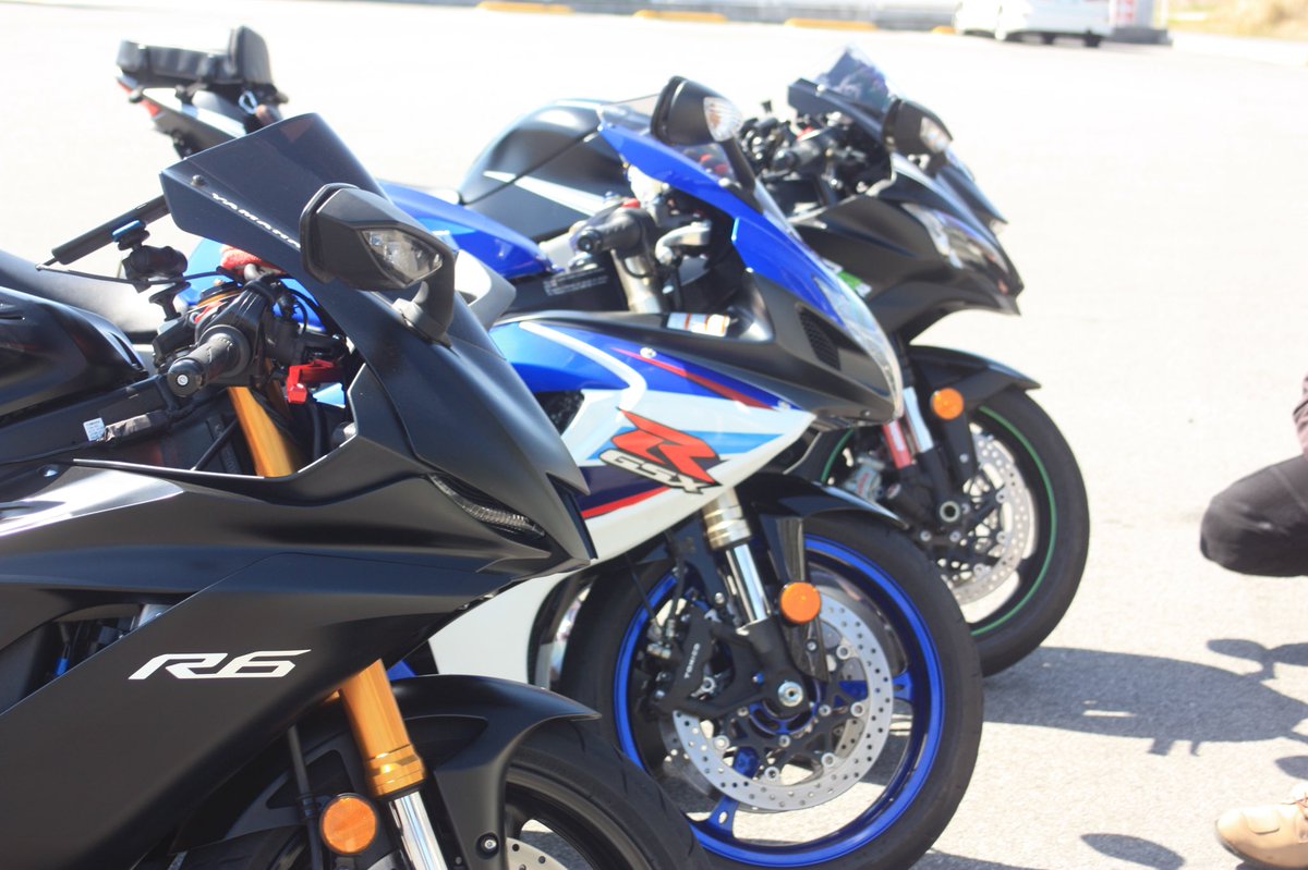 Chihiro 250cbr 大型ssのかっこよさは痺れる バイク好きと繋がりたい バイク女子 バイクが好きだ
