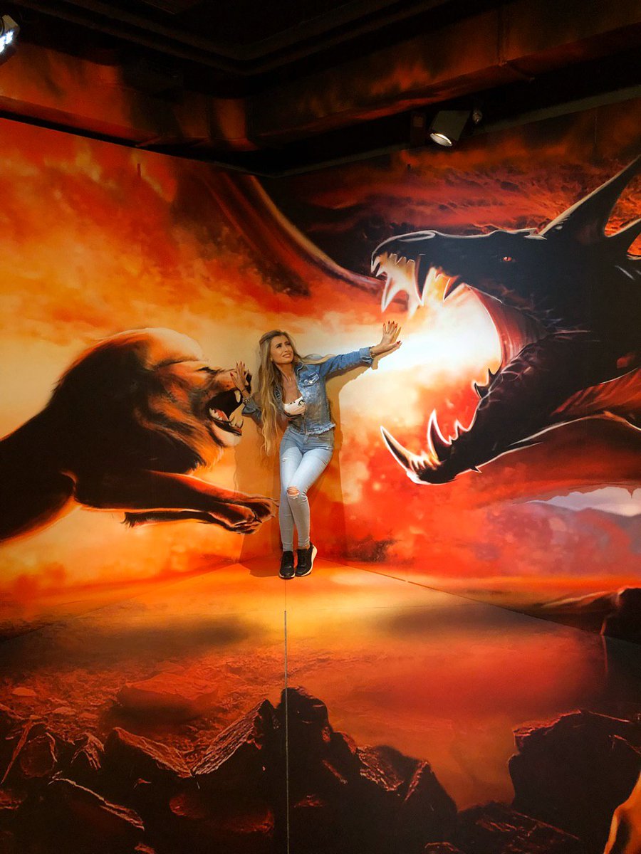 EnjoyableEmma tweet media