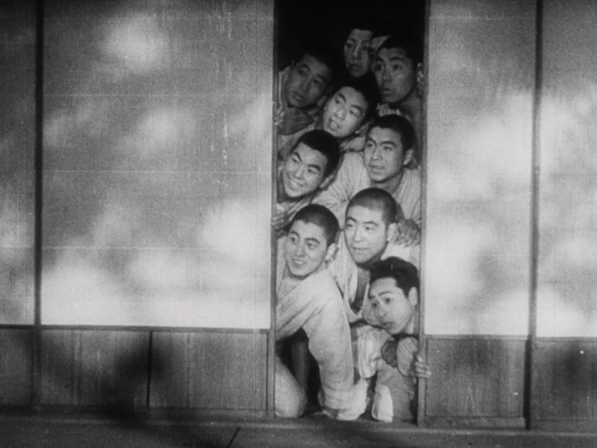 127) A Saga do Judô II (Zoku Sugata Sanshirô, 1945)Dir: Akira KurosawaFot: Takeo ItôKurosawa realizou esta continuação para seu filme de estreia graças à insistência do estúdio Toho, mas o esforço resultou em uma obra melhor do que a original mesmo repetindo seu arco central.