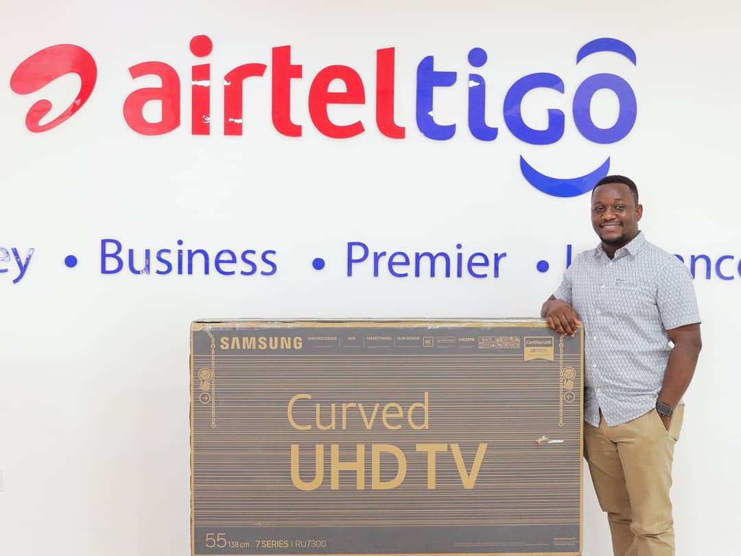 ElCutoC's tweet photo. ⚠️COVID-19 Precautionary measure: Seek medical care if you start to experience any of the symptoms. 

#independencemonth #Ghana  #airteltigoghana #text4cash #giveaway #promo #55inchtv #samsung #lifeissimple #besafe #spreadcalmnotfear https://t.co/g98lMZZX7Y