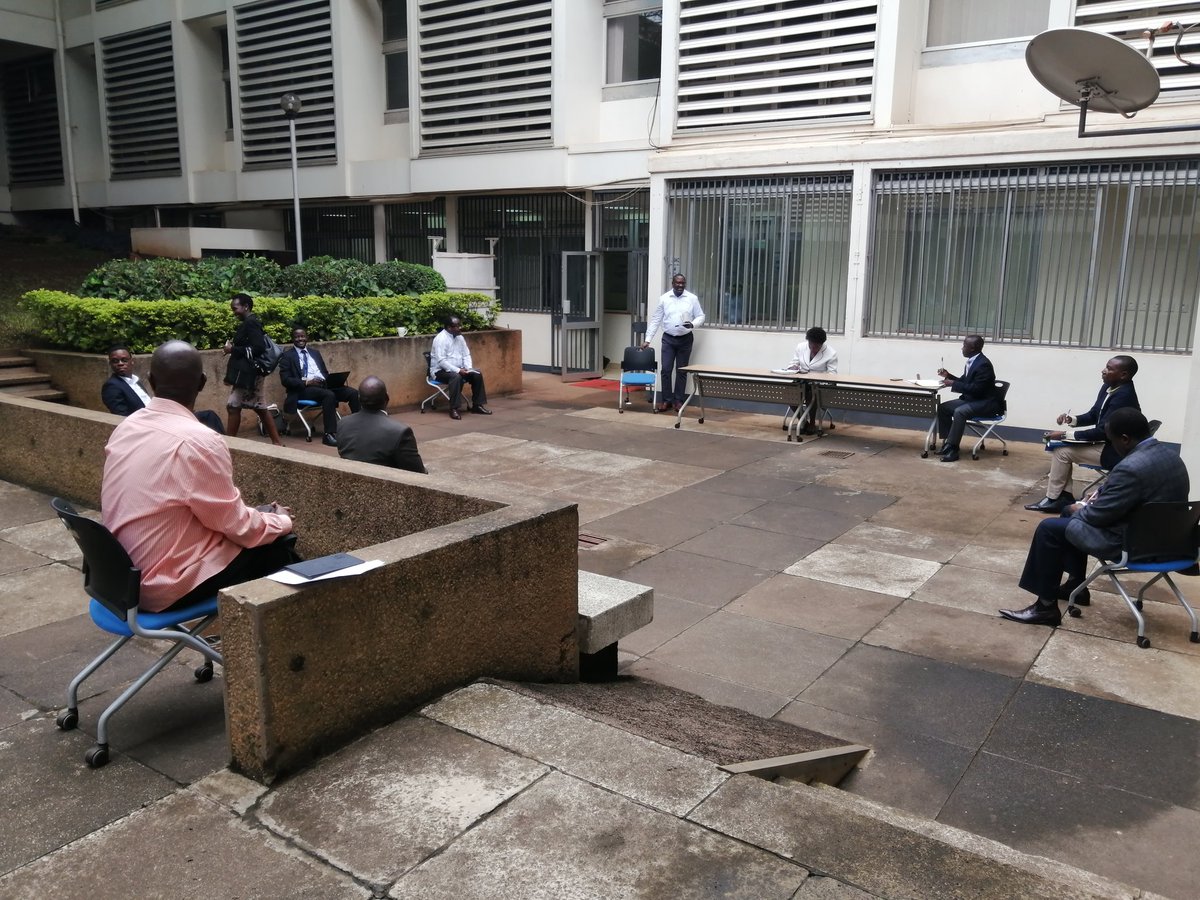 OfwonoOpondo's tweet image. @MoICT_Ug ministers @JudithNabakoob1 @OgwangOgwang with #TopManagement practice #SocialDistancing at a meeting now underway to map out public media engagements #COVID19UG. @UgandaMediaCent