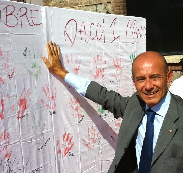 EmatosFidasRoma's tweet photo. Per tutti è un tempo particolare, carico di sofferenze ma anche di attese e di speranze. Per noi dell'EMATOS FIDAS è stato anche un tempo di mancanze. 
Aldo ci manchi ma la tua eredità siamo tutti noi, donatori e volontari, e andiamo avanti, come ci hai insegnato https://t.co/lLnolZOfcc