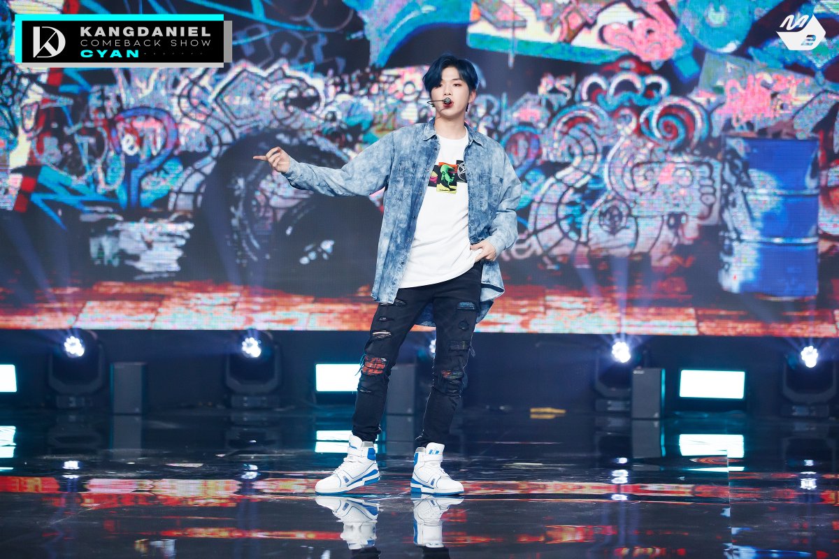M2MPD's tweet photo. [📸] 강다니엘(KANGDANIEL) - Adulthood | KANGDANIEL COMEBACK SHOW CYAN

▶ https://t.co/nXqMsBCGsp

#강다니엘 #KANGDANIEL
#CYAN @konnect_danielk https://t.co/UWrwV9J4kx