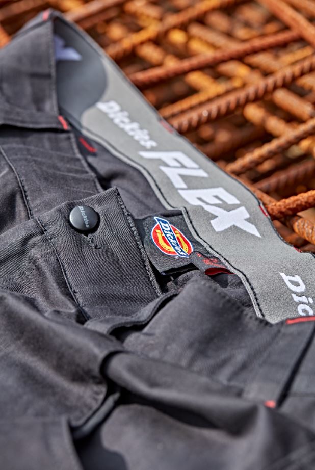 Premium quality, all-day comfort &amp; superior fit.
Dickies Flex.

dickiesworkwear.com/uk/blog/dickie…