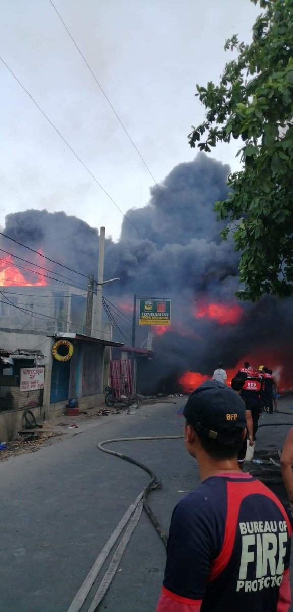 firealertmm's tweet image. 10-70
4th Alarm 
Brgy Santol
Tanza
Cavite

#FireAlertMetroManila
#FireAlertPH
#RCFireCavite
ctto: Sir @Peter Simon Lavarino