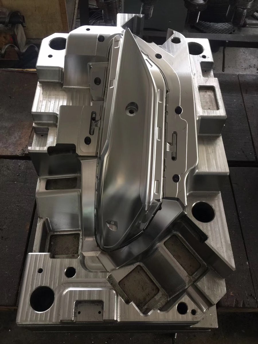 MapleTech200's tweet photo. Those all made by our ME-1060.  🧐
Such as beautiful works of art, delicate and amazing. 😍

#machine #vmc #factory #oem #cnc #tool #endless #quality #maple #dealer #Taiwan #MIT #Maple_Technology #RollerType https://t.co/60VIadeVs1