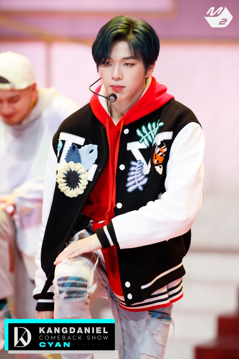 M2MPD's tweet photo. [📸] 강다니엘(KANGDANIEL) - 2U | KANGDANIEL COMEBACK SHOW CYAN

▶ https://t.co/5tRVvFcgKj

#강다니엘 #KANGDANIEL
#CYAN @konnect_danielk https://t.co/1yLndGlGK0