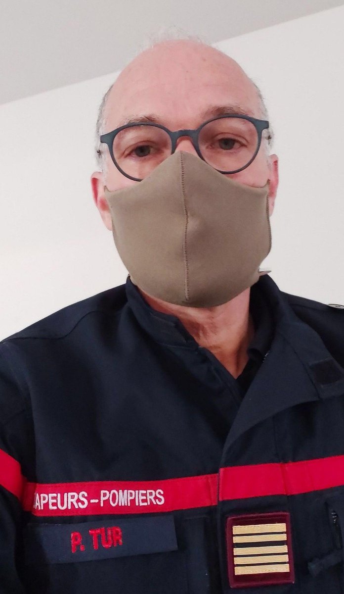 groupesemepa's tweet photo. Et partout,des ateliers #textile ont converti leur production habituelle😉& lancé la fabrication #masques en tissu😷qui permettront de contribuer à répondre à la pénurie de protection pr les travailleurs mobilisés vs #COVID2019 👏🏻#BananaMoon #Eminence #LTC #SaintJames #Tuffery https://t.co/EChHu8cLgm