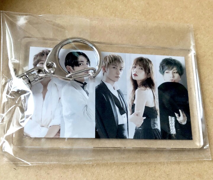 AAAgfts's tweet photo. 💞AAA無料プレゼント🎁

キーホルダー各種✨😆

【応募方法】
①@AAAgftsをフォロー
②リツイートお願いします✨
【受け取り方法】
こちらからDMで連絡します。
#AAA 
#相互フォロー
#拡散希望
#プレゼント
いっぱいプレゼント用意しますのでご参加を！  https://t.co/fSpP5qnUBh