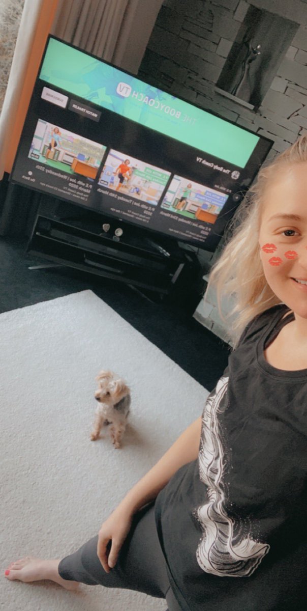 Me and Kizzie are ready for <a href="/thebodycoach/">Joe Wicks</a> workout this morning!!🏃‍♀️🤸‍♂️💪🏼 #StayActiveStaySafe #PETeacher #JoeWicksPE