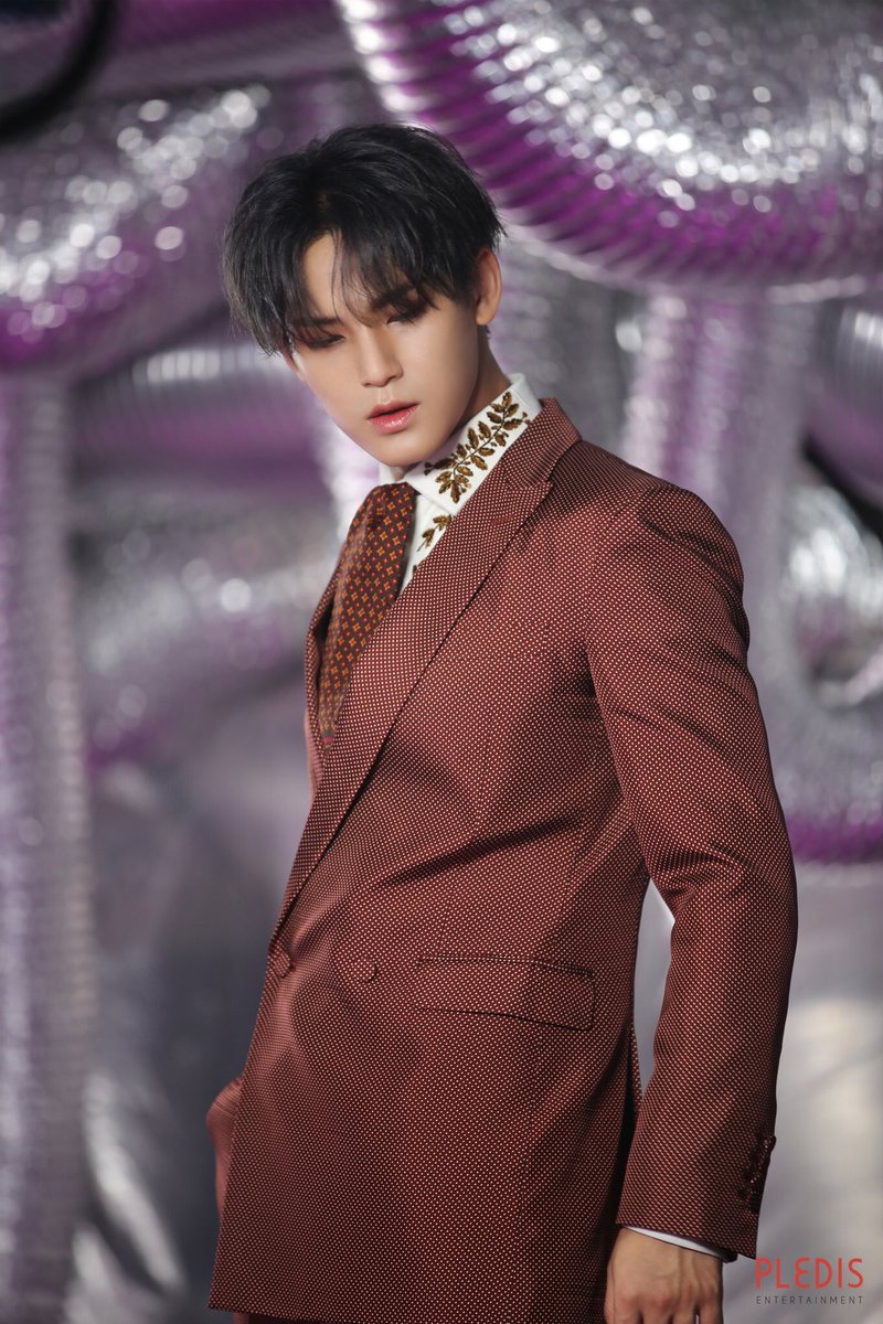 garats17's tweet photo. These pics actually slaps

@pledis_17 #SEVENTEEN #Mingyu https://t.co/BNlvnt0M4d