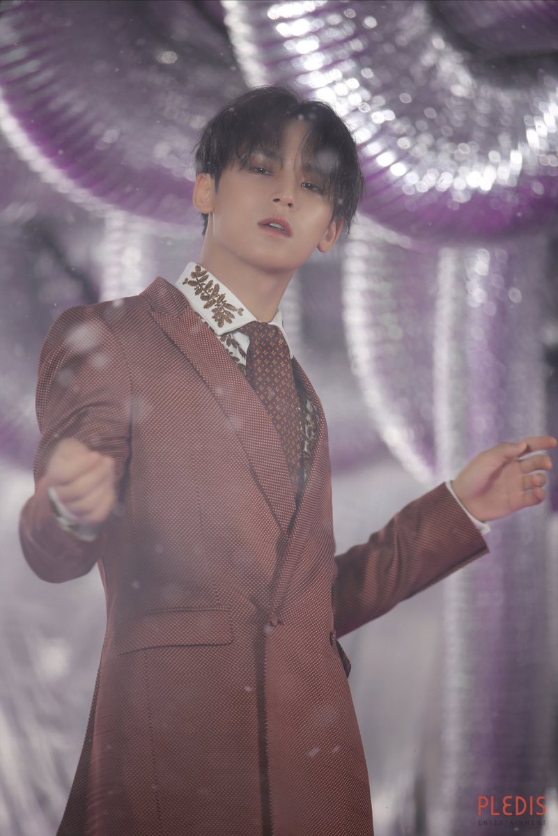 garats17's tweet photo. These pics actually slaps

@pledis_17 #SEVENTEEN #Mingyu https://t.co/BNlvnt0M4d