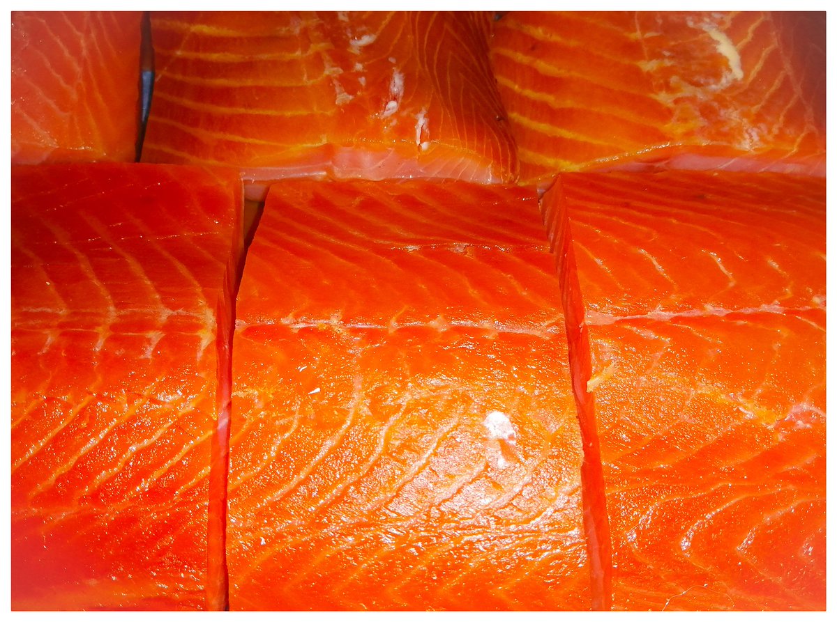 Do you need a SIDE of smoked salmon? (yes)
Last orders today will be at 11am.
Then they will be posted out for arrival on Friday.
Next delivery cut off day will be Tuesday 11am.
Perfect.
#smokedsalmon #staithesmokehouse #shoplocal #norfolk