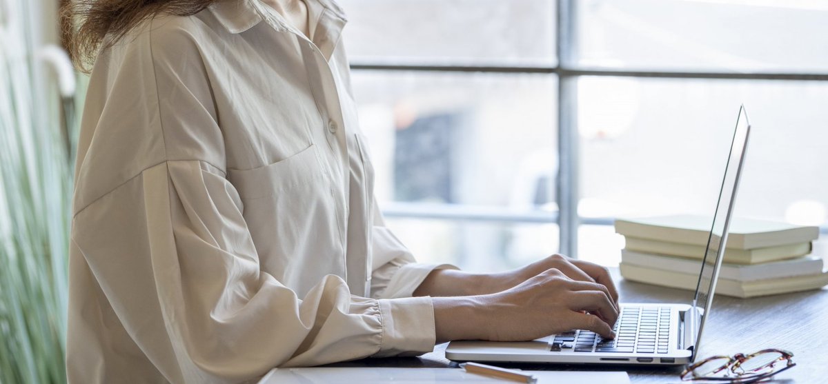 How to maintain a professional appearance while working from home. 
#HomeWorking bit.ly/2UqueOW